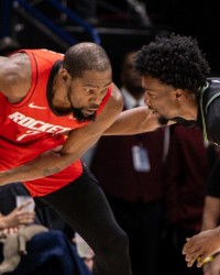 B体育app下载-火箭一场决定两队命运！火箭大胜鹈鹕 将勇士&amp;开拓者锁在附加赛区